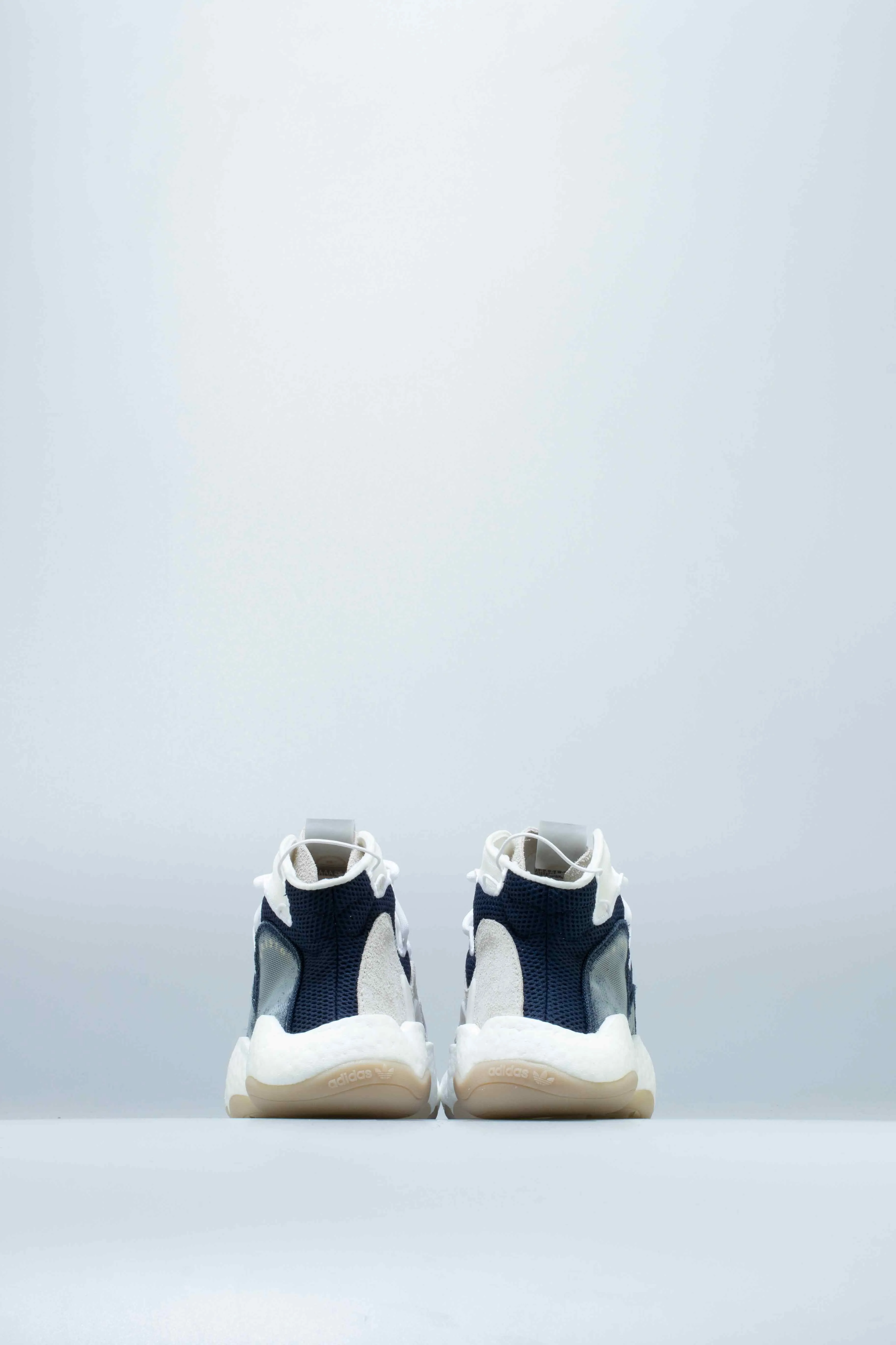 Crazy BYW Lvl 1 X Bristol Mens Shoe - Navy/Cloud White/Feather White