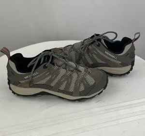 Merrell Women's Alverstone 2 Tan WP Hiking Athletic Shoes Size 9 NIB