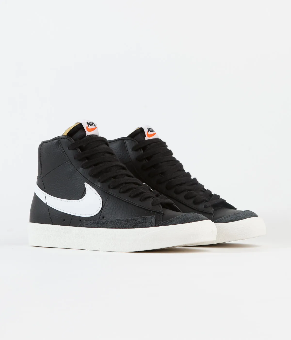 Nike Blazer Mid '77 Vintage Shoes - Black / White - Sail
