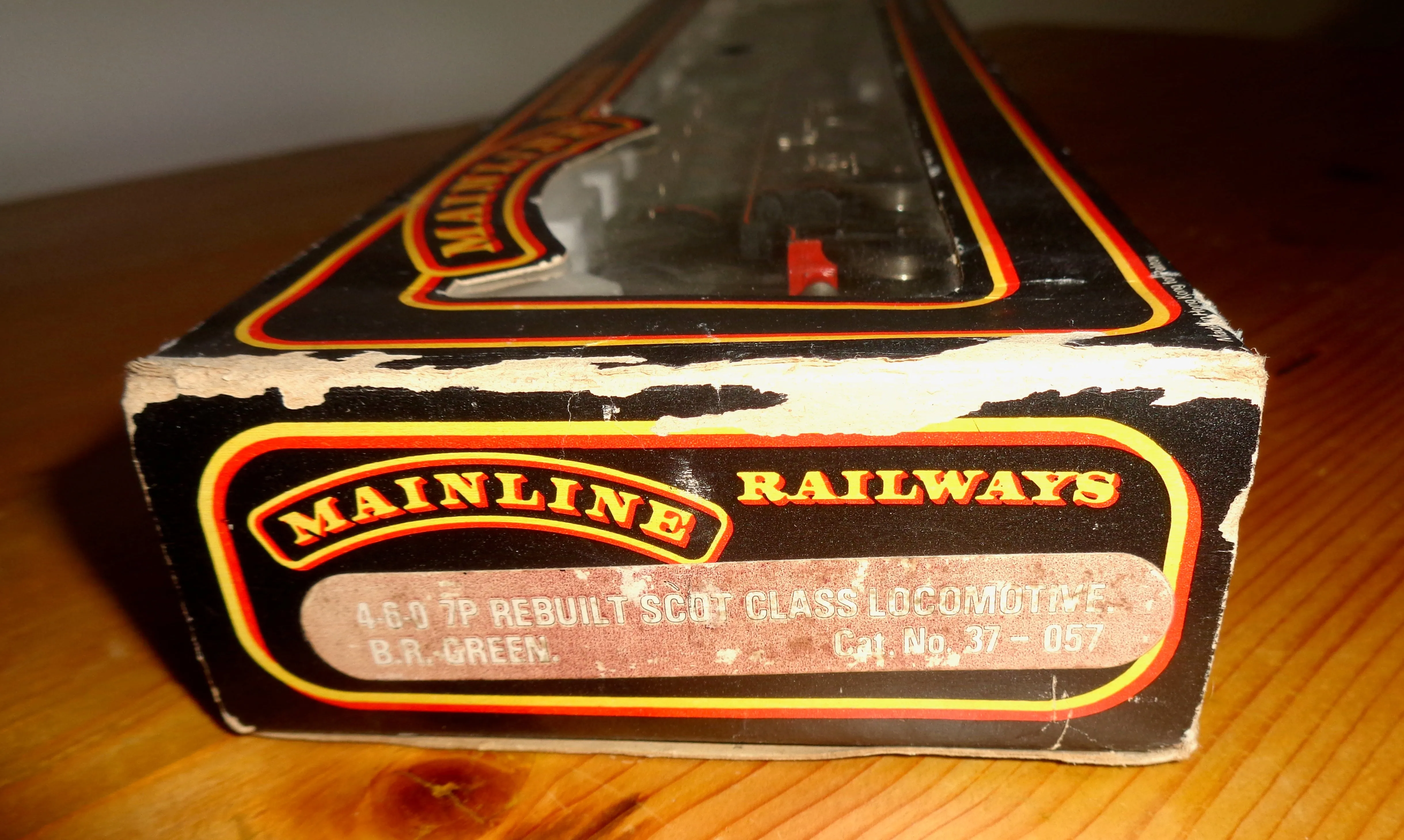 OO Gauge Mainline BR 46100 Royal Scot Steam Locomotive Engine And Tender in Original Box