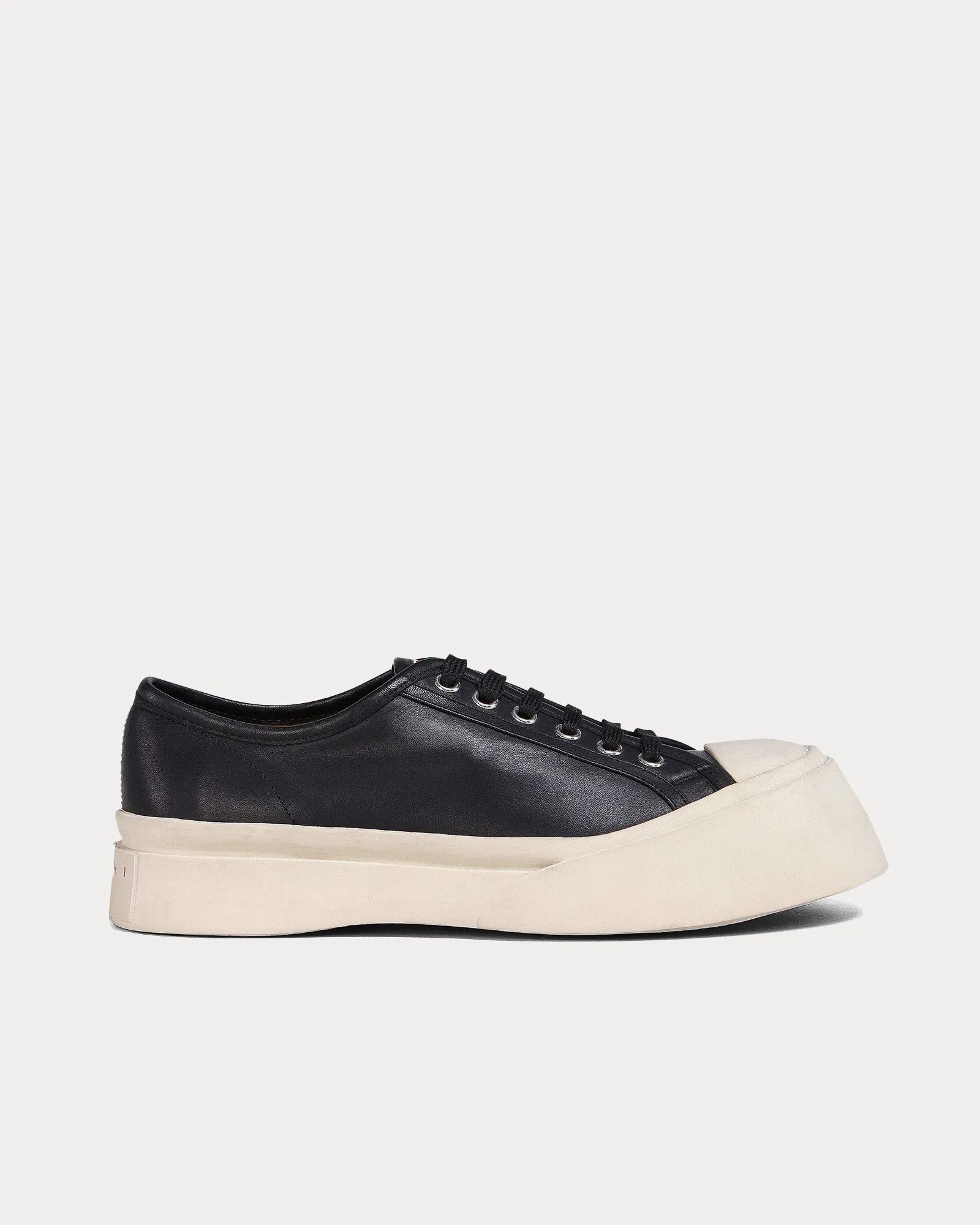 Pablo Leather Black Low Top Sneakers
