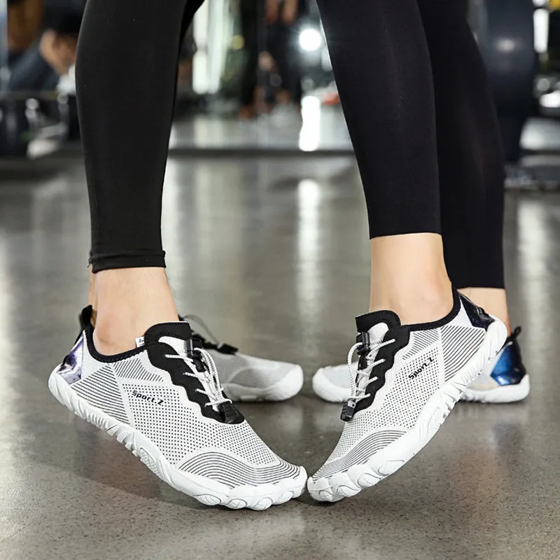 Quick-drying sneakers for beach and water sports