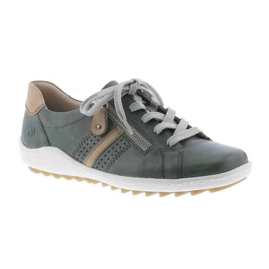 R1432 Lace-Up Sneaker