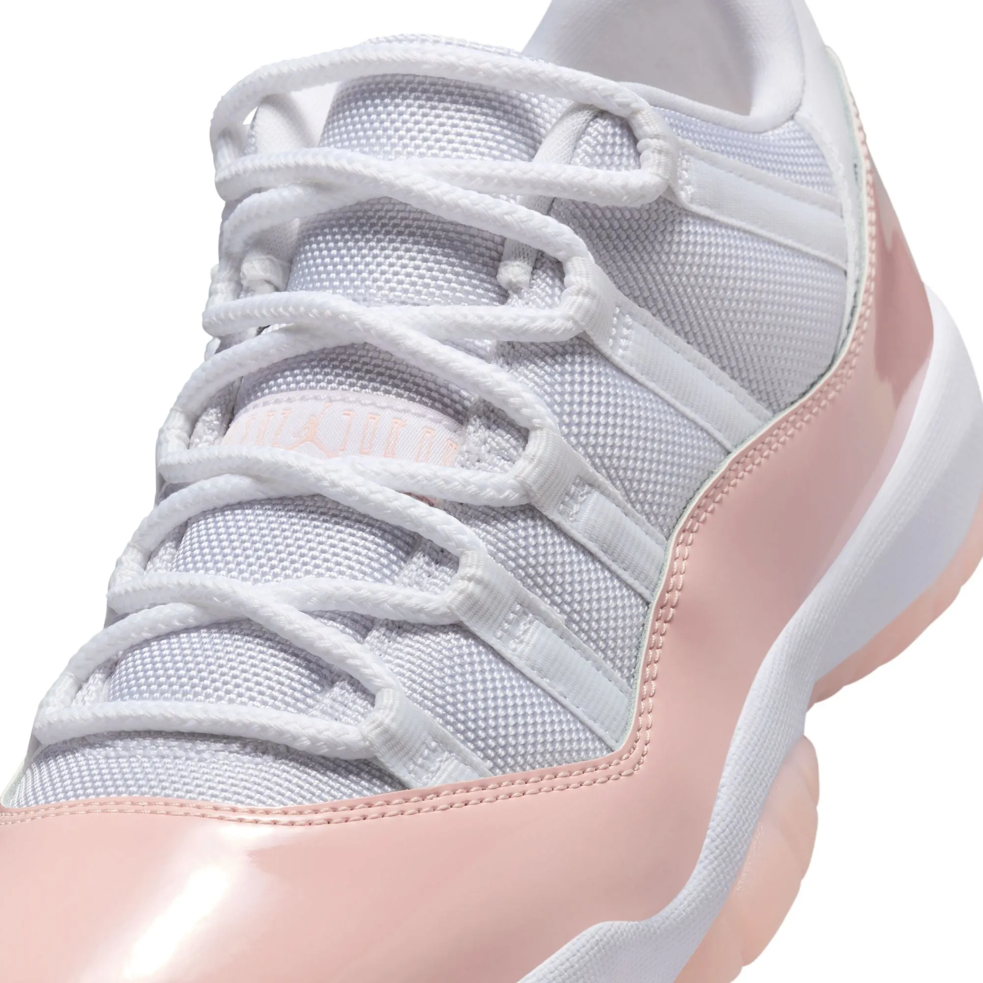 WMNS Nike Air Jordan 11 Retro Low