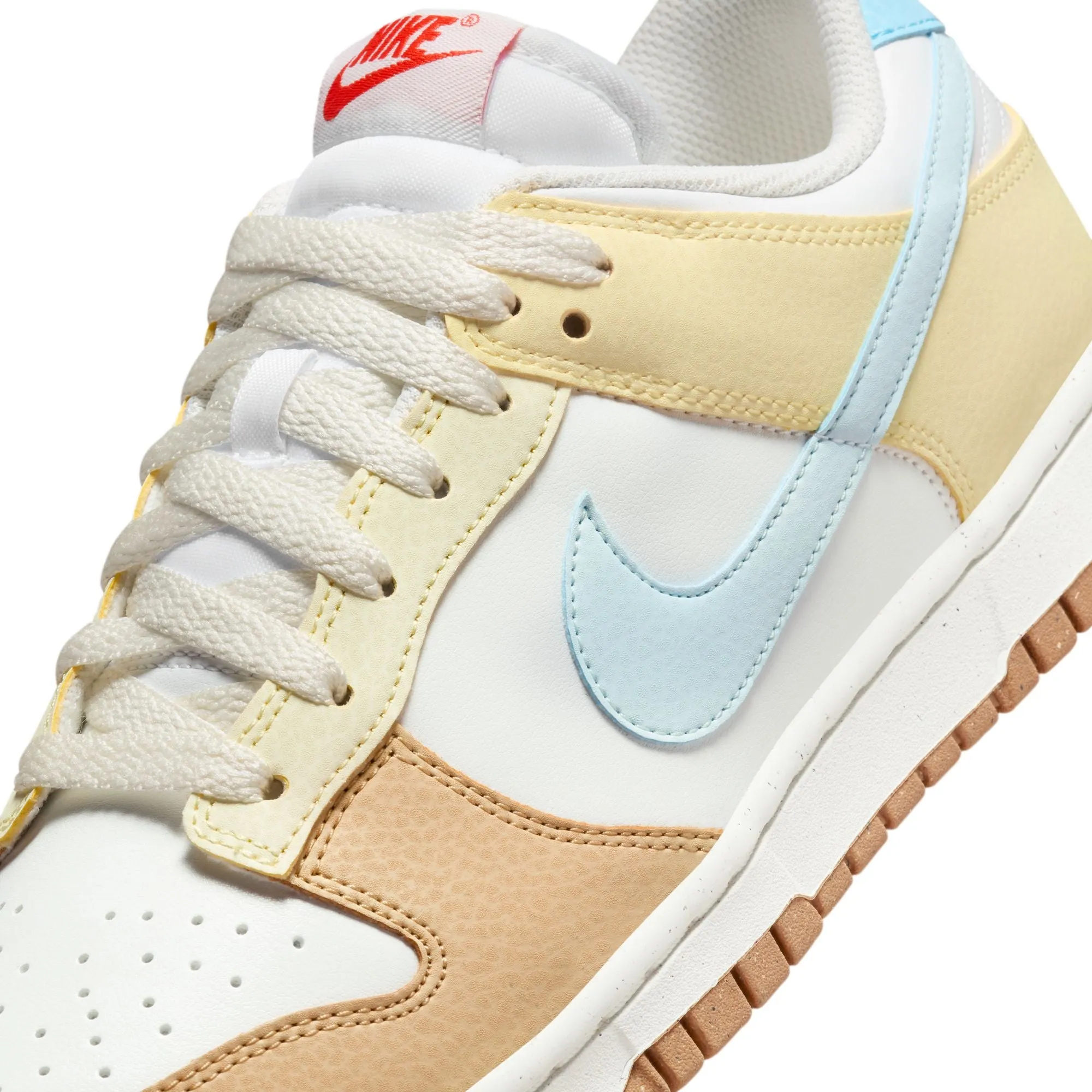 WMNS Nike Dunk Low NN