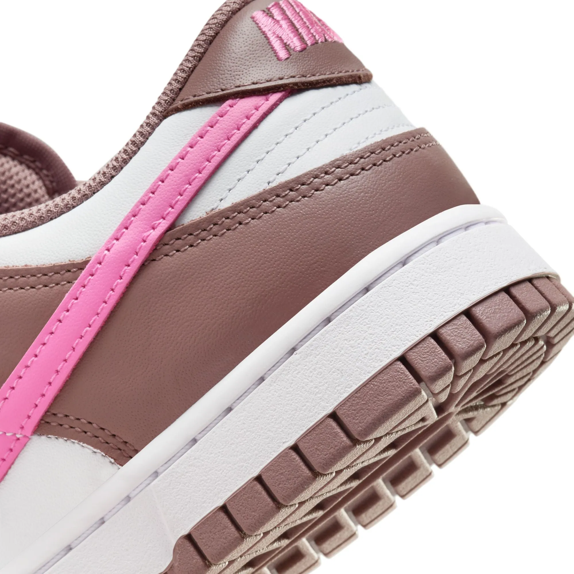 WMNS Nike Dunk Low Smokey Mauve
