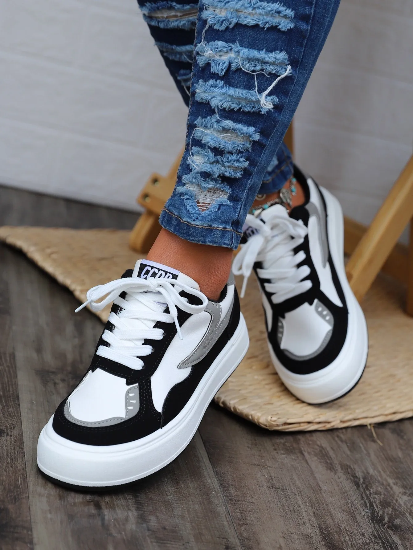 Women Colorblock Lace-up Front Casual Shoes, Sporty Outdoor Skate Shoes