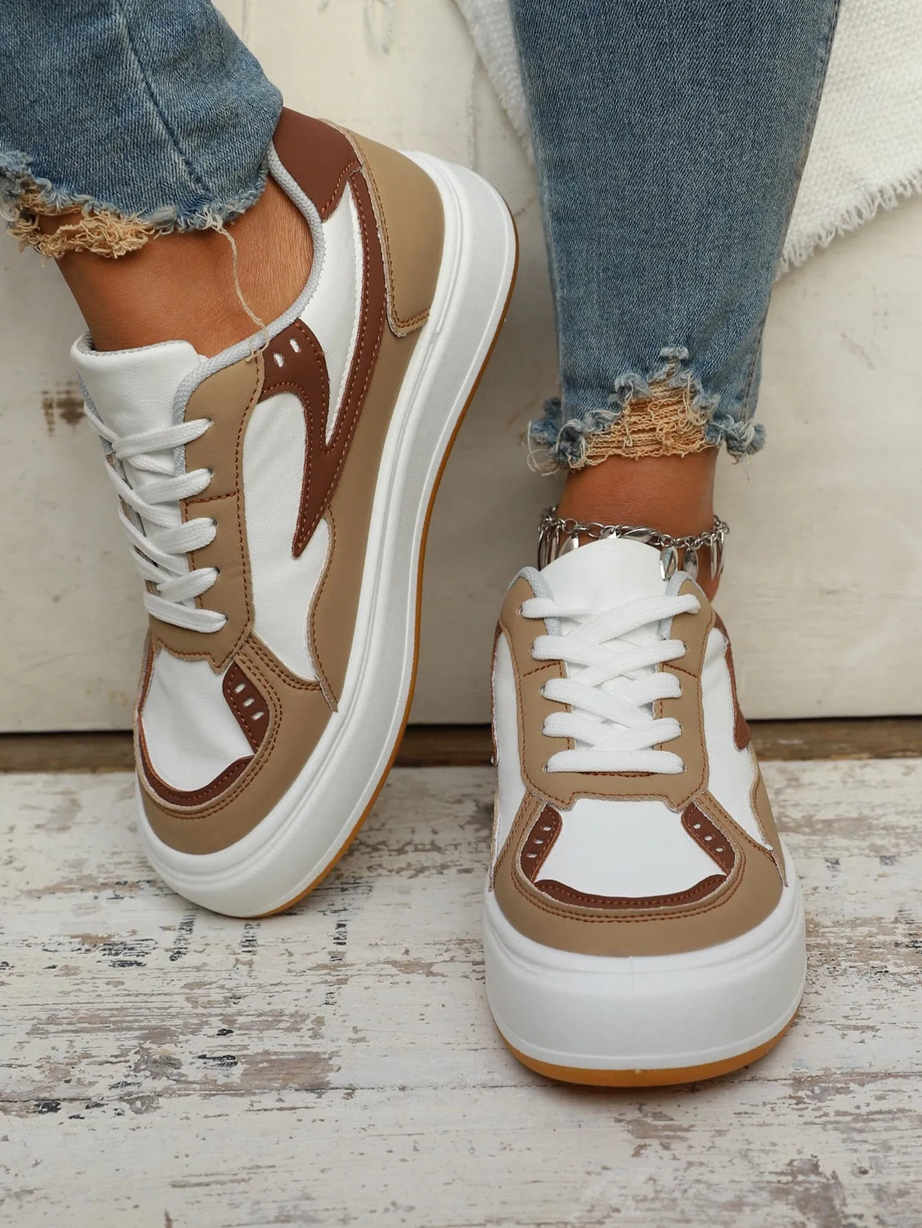 Women Colorblock Lace-up Front Casual Shoes, Sporty Outdoor Skate Shoes